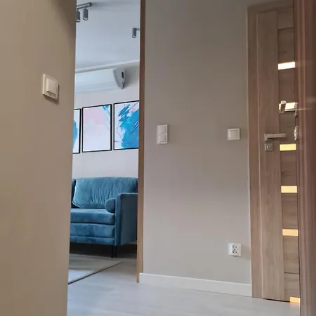 Mostowa 23 Hugo Apartment, Self Check-in 24h, Free Parking, Air-conditioning Daire Poznan