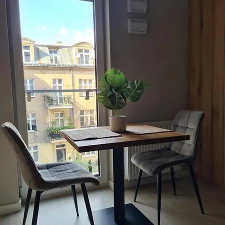 Mostowa 23 Hugo Apartment, Self Check-in 24h, Free Parking, Air-conditioning شقة بوزنان
