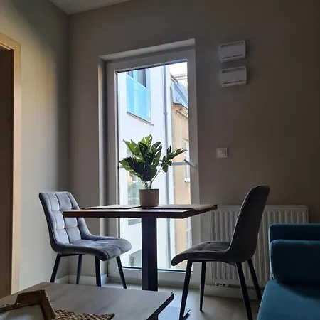 Mostowa 23 Hugo Apartment, Self Check-in 24h, Free Parking, Air-conditioning * بوزنان