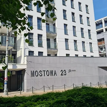 Mostowa 23 Hugo Apartment, Self Check-in 24h, Free Parking, Air-conditioning * 波兹南